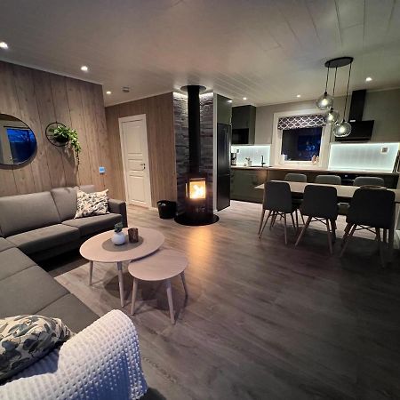 Olderfjord Lodge Russenes ภายนอก รูปภาพ