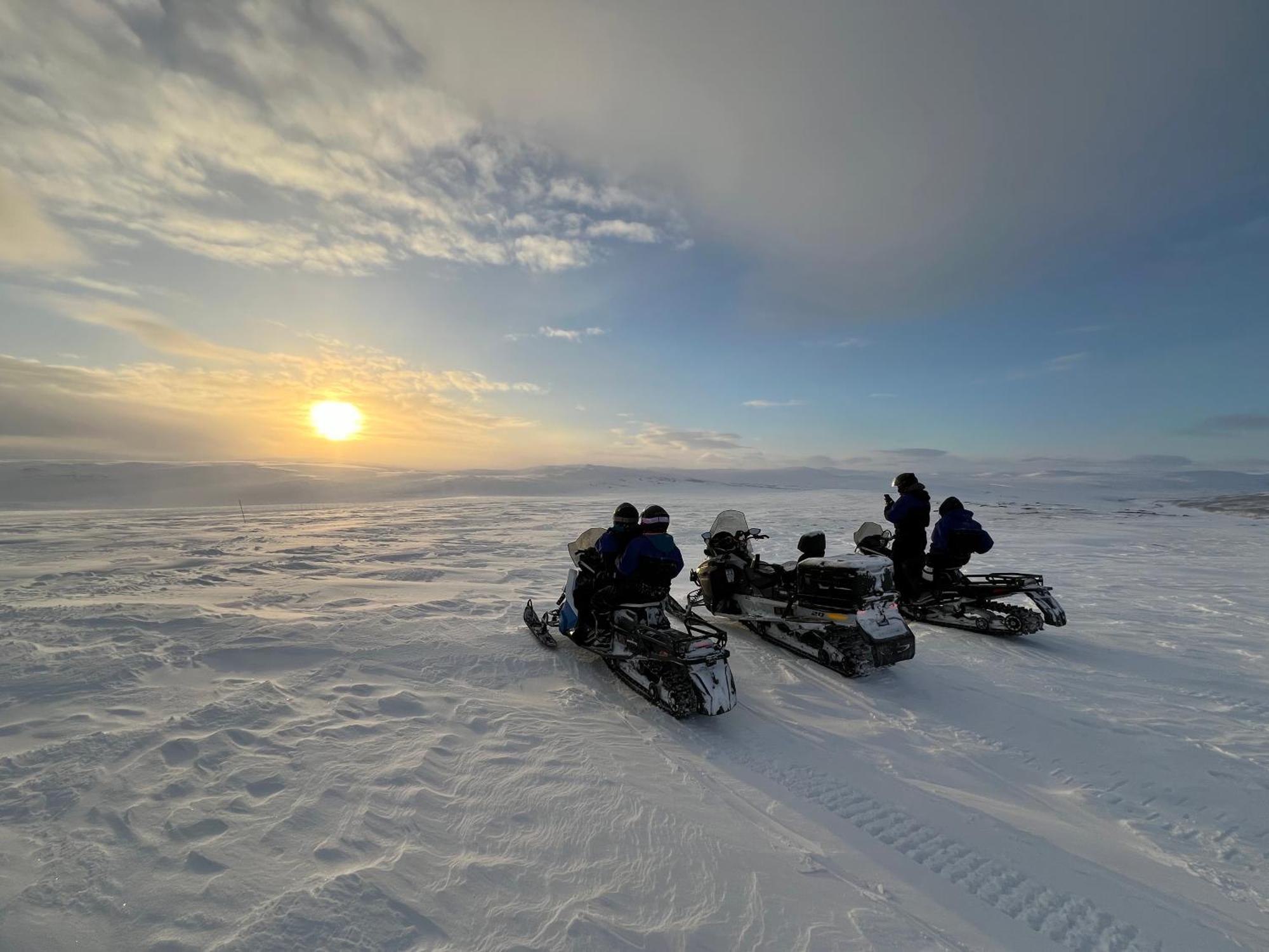 Olderfjord Lodge Russenes ภายนอก รูปภาพ